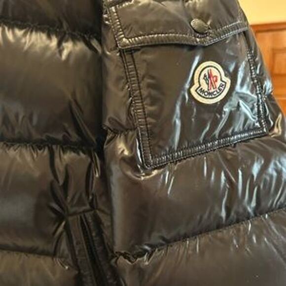Moncler men's maya down Black Puffer Jacket size 4. NWT - Picture 15 of 16